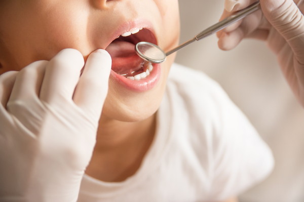 子どもの歯の診察